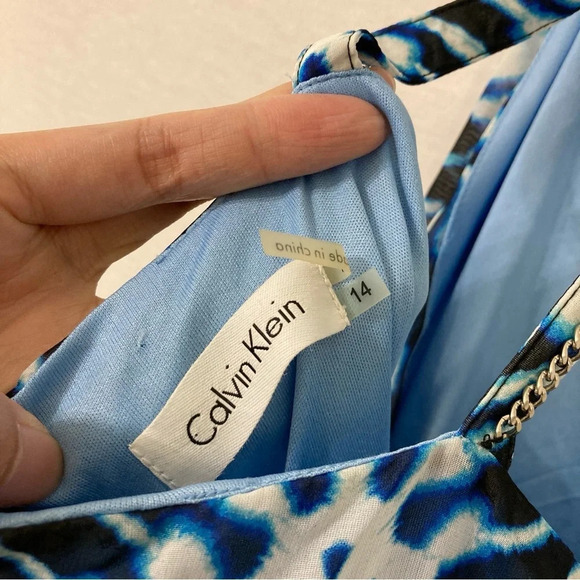 New Calvin Klein Blue Chevron Pleated Detail Evening Dress size 14 - Picture 2 of 12